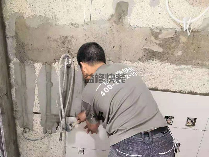 天津河东区墙砖铺贴,墙面翻新,卫生间装修(图1)