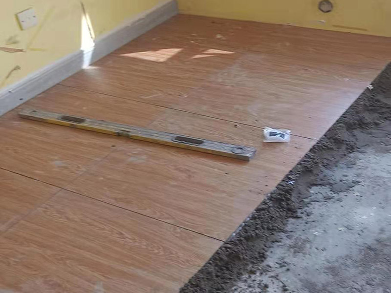 莱芜地板坏了找谁维修-莱芜旧房装修改造一般要多少钱