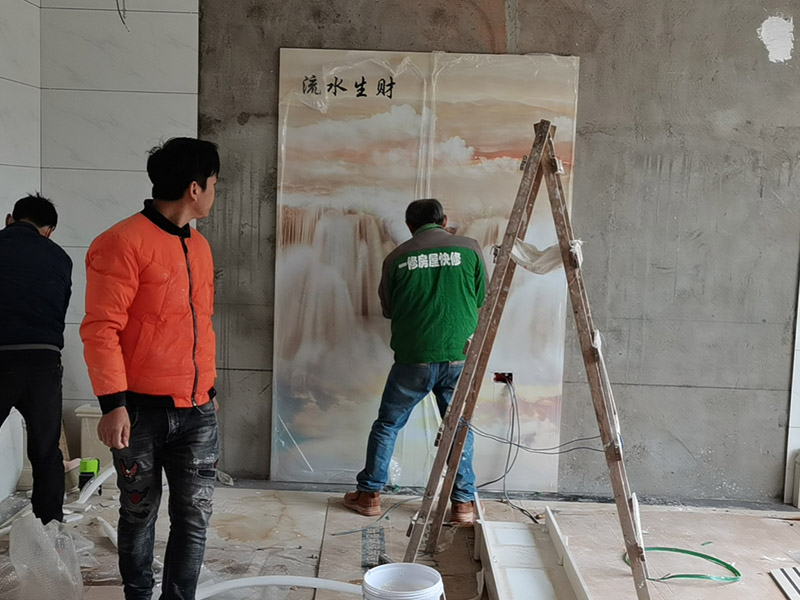 青岛墙面刷乳胶漆多少钱一平米？