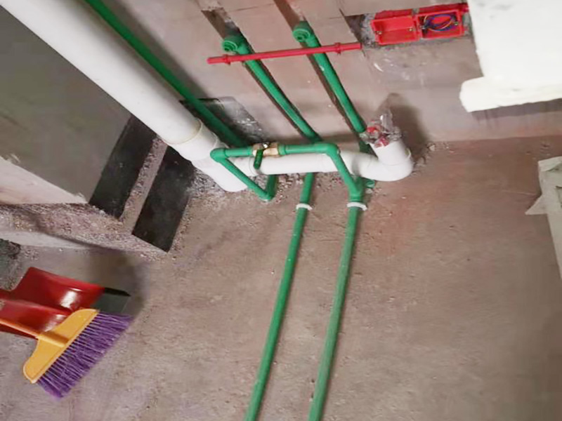 如何检查水管是否有破损或连接处是否漏水