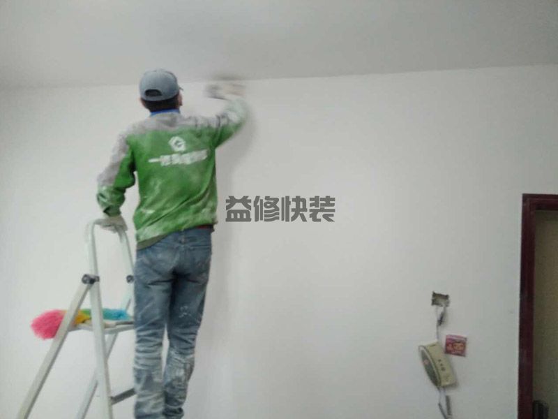 天花板掉灰怎么办,清理时需要给下面家具盖上防尘布