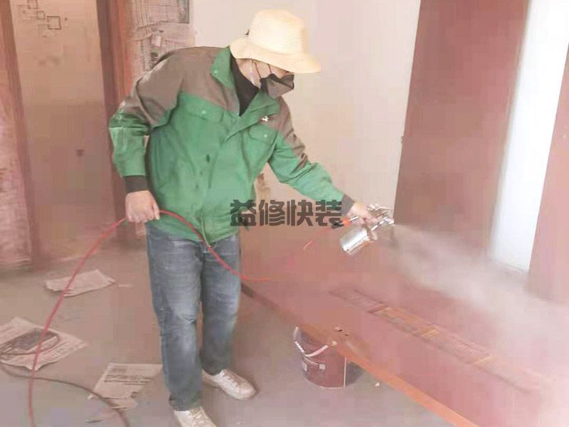 深圳龙华新区木门喷漆,水电改造,厨房翻新(图1)