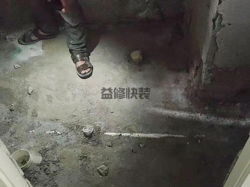 天津红桥区卫生间拆除清理,卫生间翻新,瓷砖安装(图1)