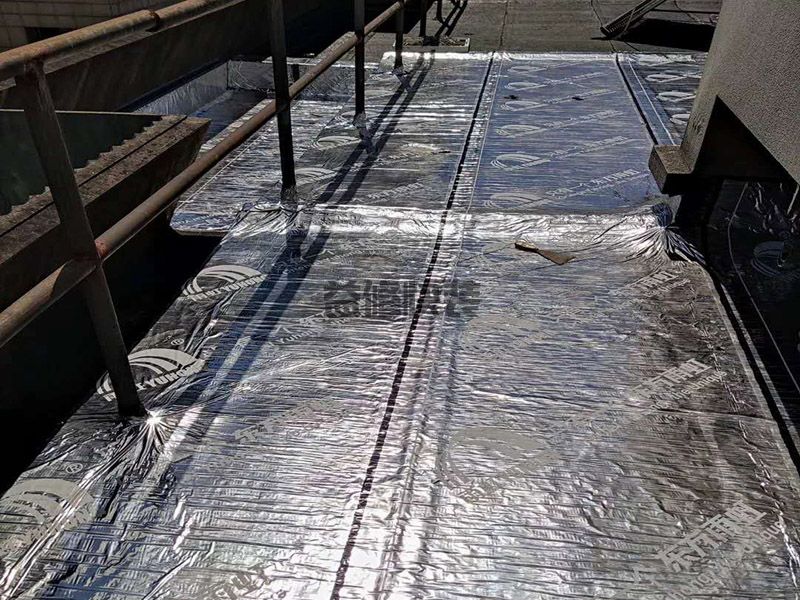 卷材防水屋面是什么,屋面防水卷材铺设要求及方法