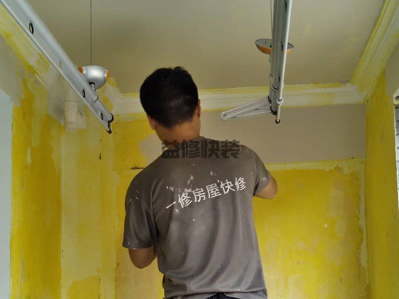 专业正规的装修公司，都是要求油漆工按怎样的墙面施工工艺流程施